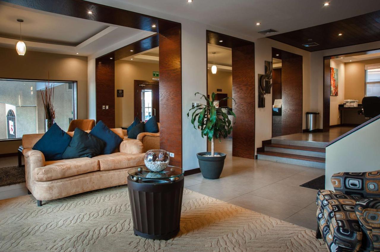 Best Western Cumbres Inn Cd. Cuauhtemoc Exterior photo
