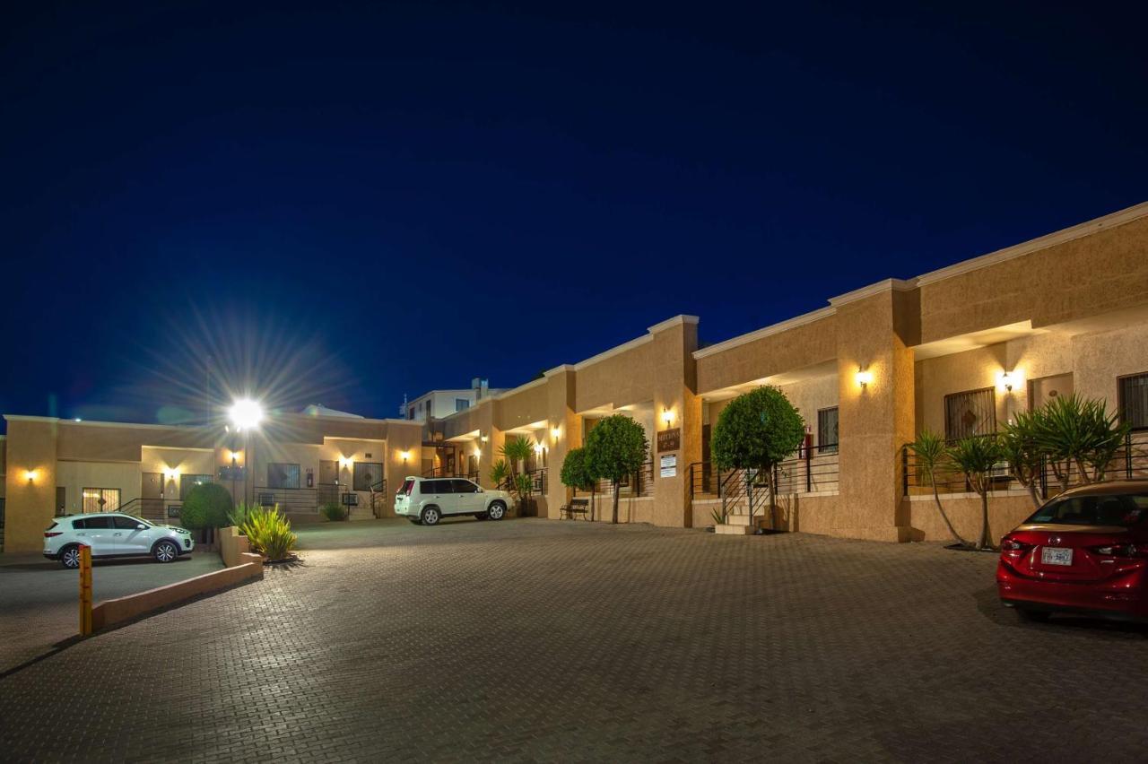 Best Western Cumbres Inn Cd. Cuauhtemoc Exterior photo