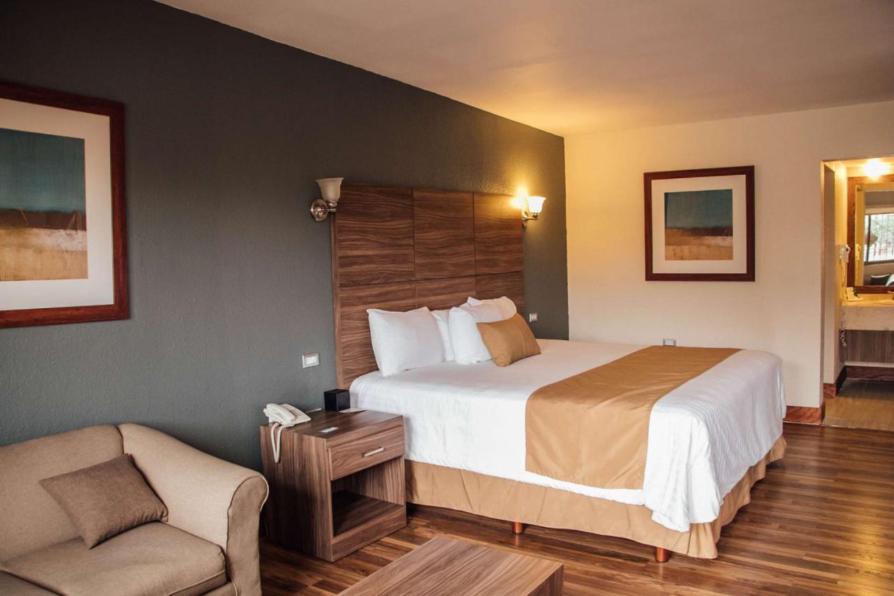 Best Western Cumbres Inn Cd. Cuauhtemoc Exterior photo