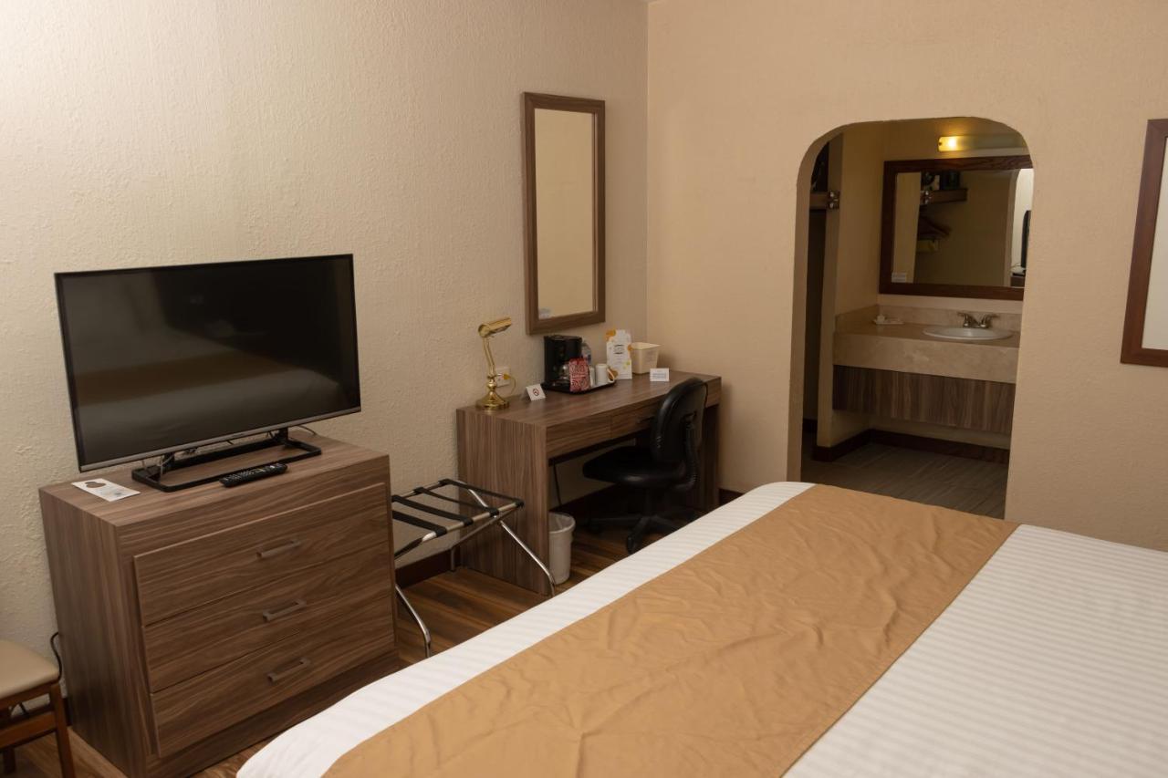 Best Western Cumbres Inn Cd. Cuauhtemoc Exterior photo
